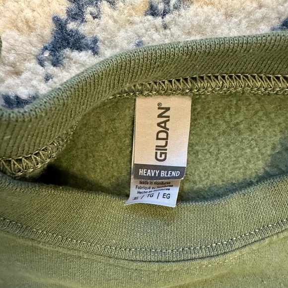 Christmas Holiday Santa Green Sweatshirt Size XL - Picture 3 of 3